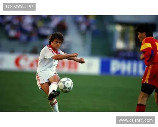 退役足球明星的辉煌岁月与传奇故事全景图鉴