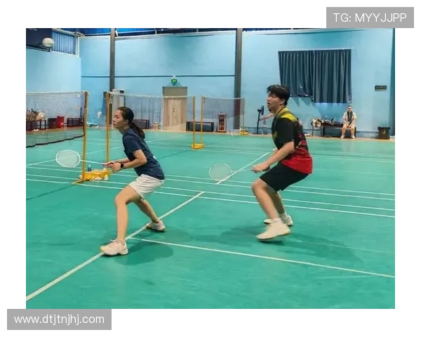 羽毛球专题:探讨成都羽毛球队灵活性训练与战术创新的成功之道 羽毛球专题:探讨成都羽毛球队灵活性训练与战术创新的成功之道